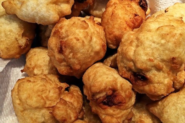 Простой как пять копеек рецепт пончиков без замеса теста