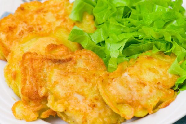 Рецепт рыбных оладушек без косточек