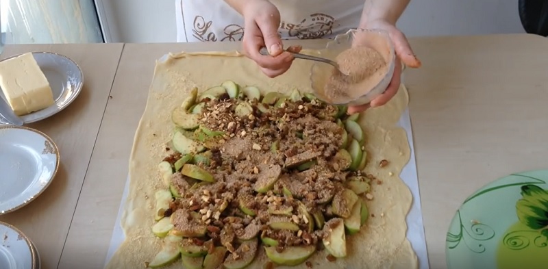 штрудель с яблоками