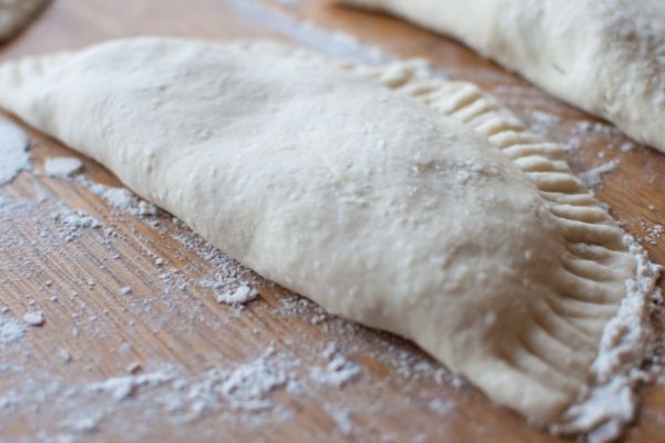 Рецепт чебуреков с говяжьим фаршем и как добиться их сочности