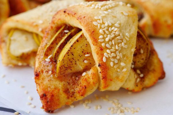 Творожные конвертики с яблоками по рецепту Ольги Матвей, пропитанные осенью и ностальгией