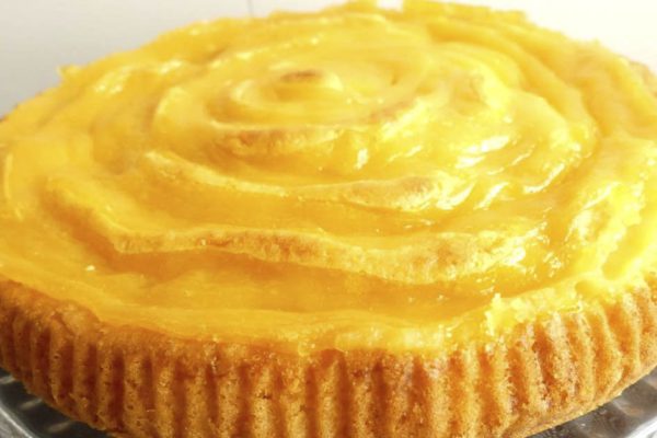 Вместо жирных пирогов с заварным кремом готовлю легкий безмолочный морковный пирог