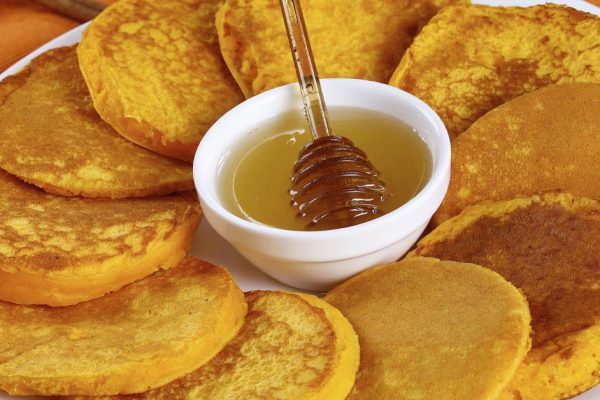 Умаялась готовить оладьи из тыквы, домашние просят их каждый день