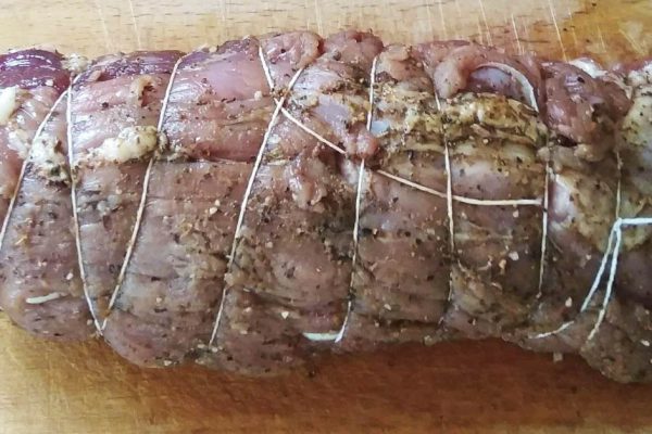 Искусно запекаю мясо огромными кусками, всегда пропекается равномерно