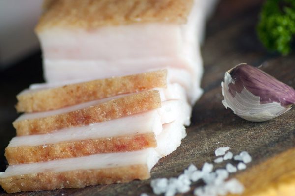 Засолка сала горячим способом и как ее осуществить