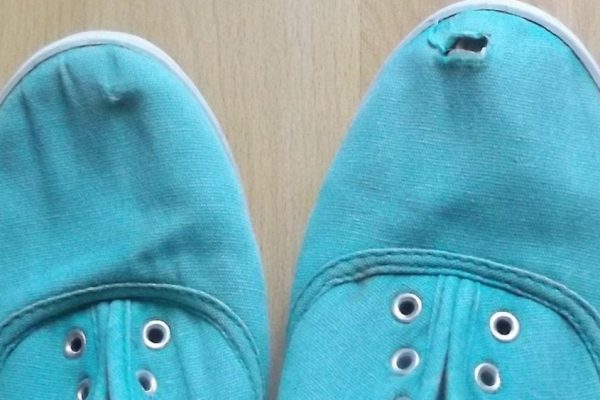 Как поступить с поношенной обувью