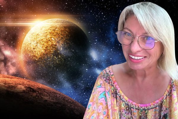 Лучезарная Анжела Перл предупредила, что близится ретроградный Меркурий, и рассказала, чего ожидать