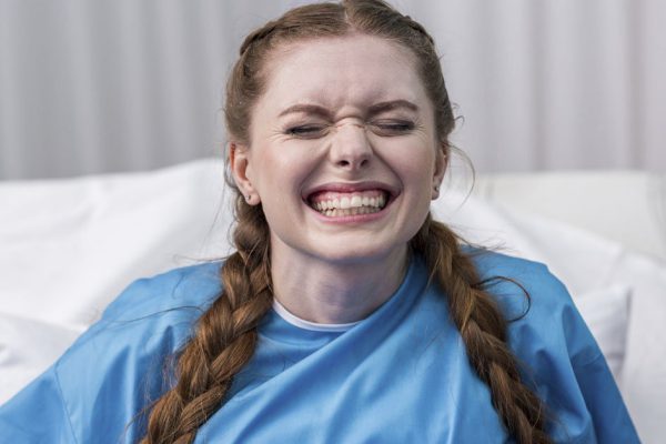 Мы с мужем договорились, что он будет рядом во время родов, но свекровь в самый ответственный момент всё переиграла