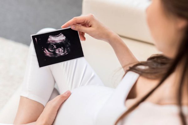 Жене назначили УЗИ, а я напросился с ней на прием, тогда я и узнал правду, которую она от меня скрывала