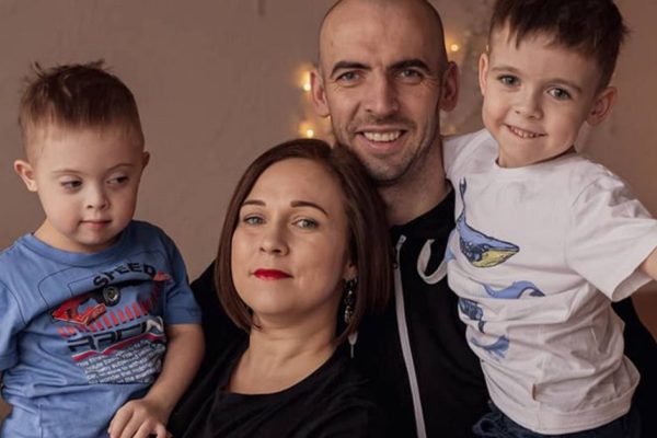 Что делать маме, родившей двойню, если один из детей оказался особенным