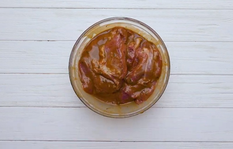 рулет из бедра индейки в духовке