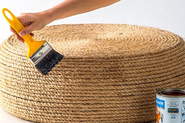 Немного времени и пластиковые ящики — всё, что нужно для изготовления отличной садовой мебели!