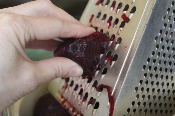 Неделя свекольных салатов времен СССР по рецепту поварихи из заводской столовой