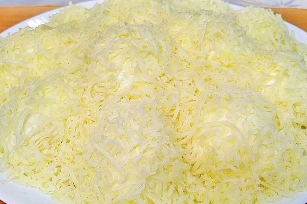 Антикризисный салат для встречи Нового года в кругу семьи