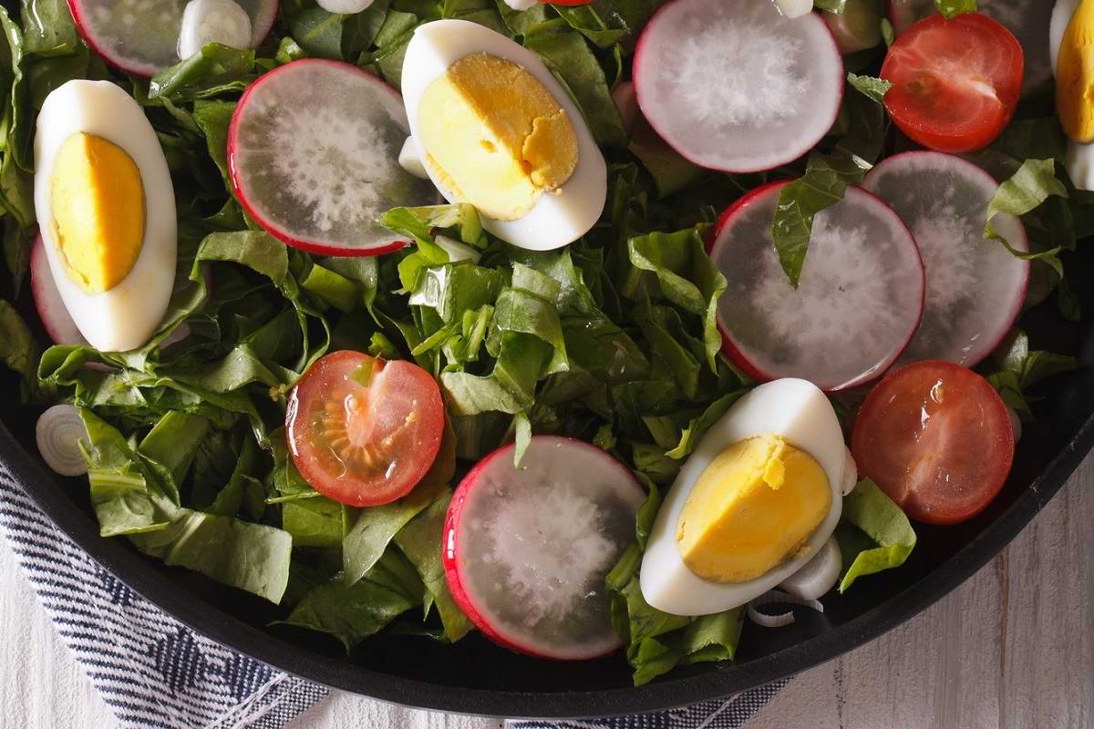 Подборка весенних салатов с редисом Кулинария,Кухня,Овощи,Редис,Салат,Яйца