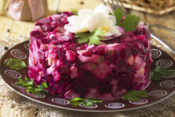 Эстонский салат для майонезного праздничного стола, чтобы накормить Быка до отвала