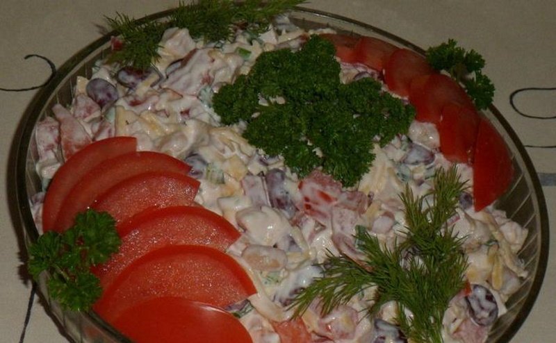вкусный рецепт салата с фасолью и ветчиной