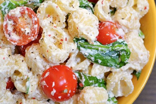 6 нескучных салатов к новогоднему столу. Приготовь что-то новенькое!