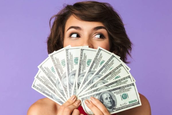 Порой люблю помечтать о внезапном богатстве, перебираю, что обязательно куплю, а на что раскошеливаться не стану