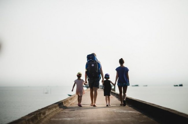 семья путешественников