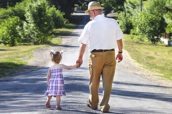 Трогательное письмо девушке, что выходит за престарелого жениха
