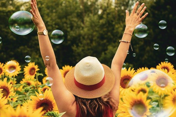 Поймают удачу за хвост: кто из знаков зодиака вскоре будет счастлив