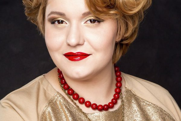 Платья для пышных дам, от которых у Быка загорятся глаза