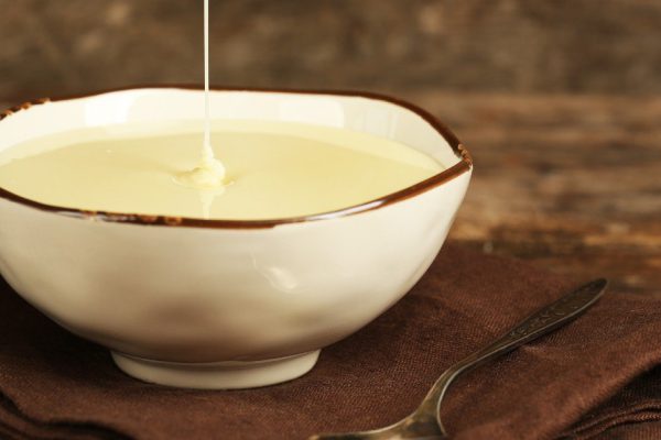 Зачем добавлять молоко в стакан сухой молочной смеси