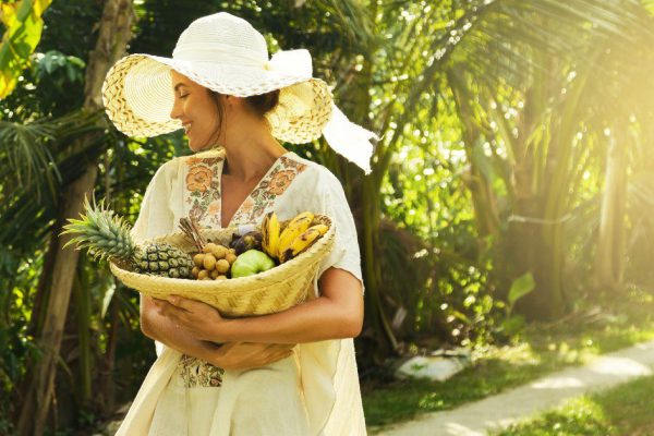 Подборка модных образов для высоких барышень