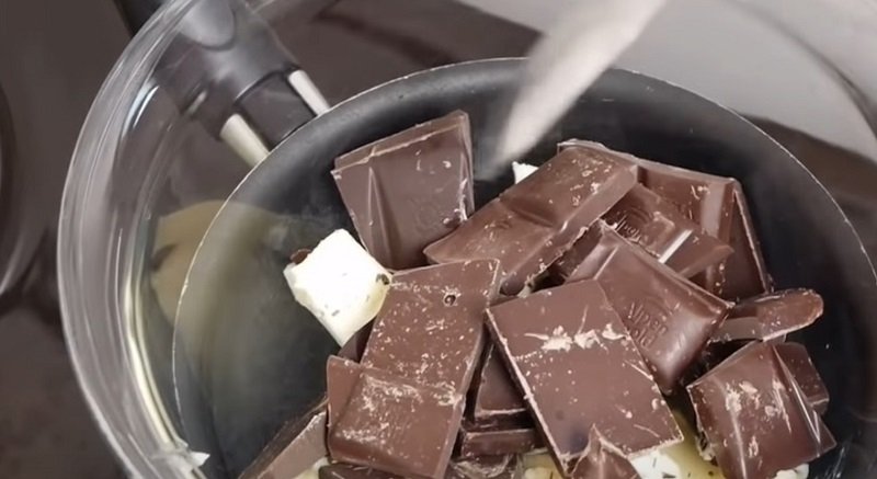 растопленный шоколад