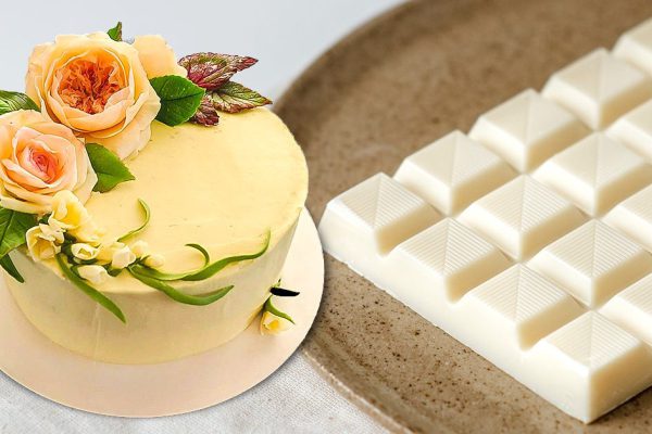 Легкий способ украсить торт белыми розами из шоколада