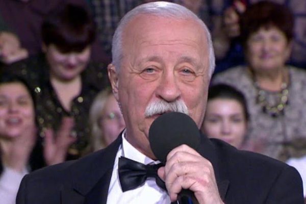 Над какими вопросами из шоу «Поле чудес» стоит поломать голову вечерком