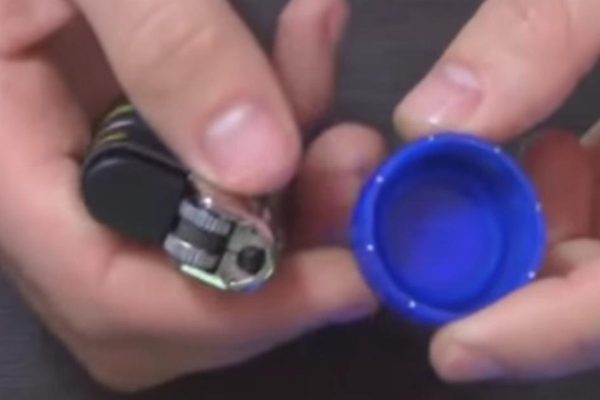 То, что он делает из крышки от «Кока-Колы», экономит реальные деньги! И это так легко…