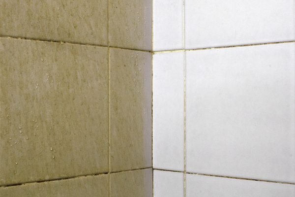 Случайно пролила жидкость на плитку и восхитилась, первозданная чистота швов