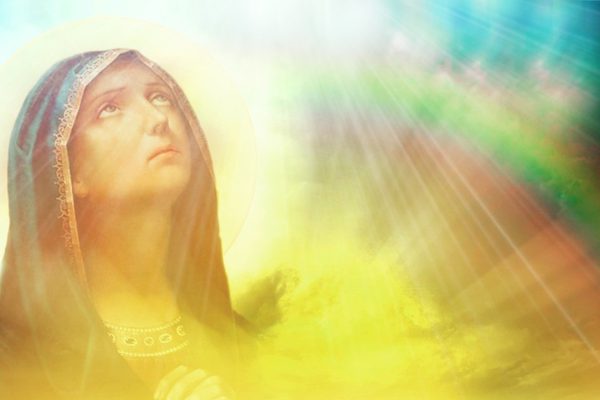 Какую молитву нужно произнести в Благовещение