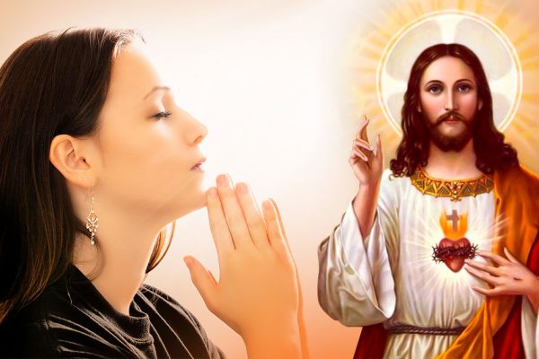 Каждый вечер молюсь за мужа, верю, что сильные слова уберегут его от любой беды