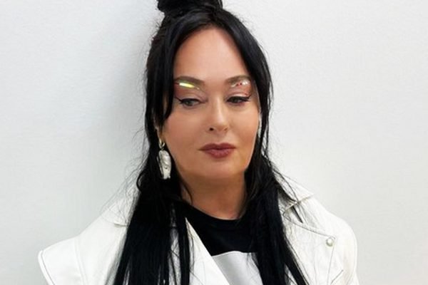 Лариса Гузеева резко высказалась о 40-летних женщинах и обвинила их в инфантильности
