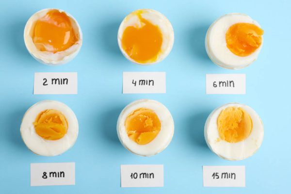 Хозяйки не перестают спорить, сколько же на самом деле нужно варить яйца, у каждой своя правда