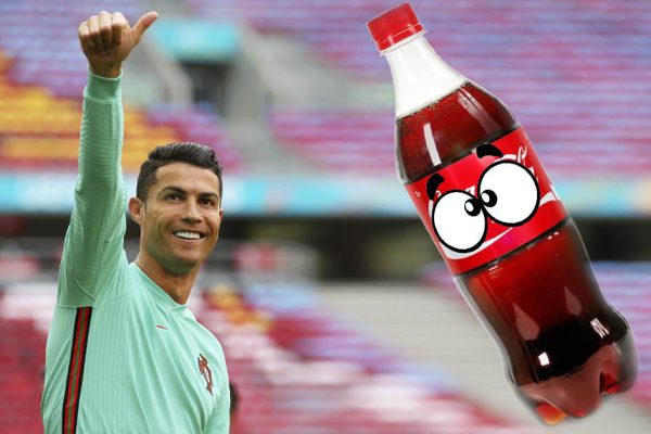Жгучая обида компании Coca-Cola на Криштиану Роналду, что не уважил напиток своим вниманием