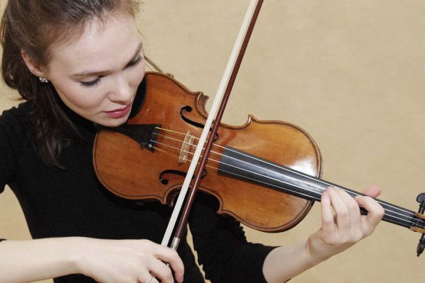 Ученые долгие годы бились над вопросом, за счет чего скрипки Страдивари так звучат, и вот всё прояснилось