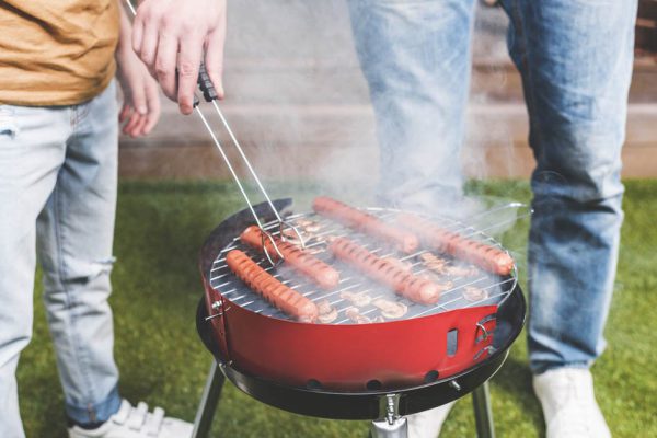 История о свекрови, обманом завлекающей работать в деревне