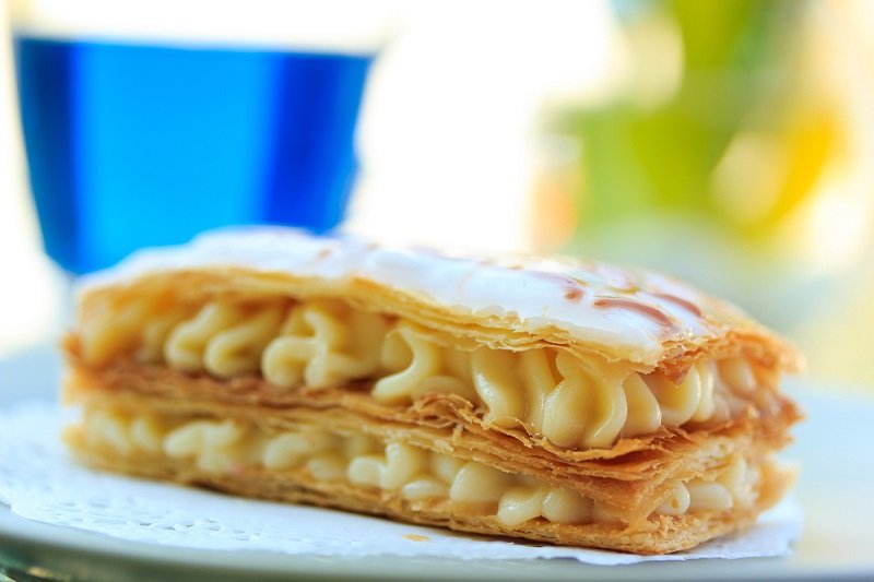 слоеные пирожные