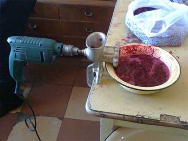 мясорубка и дрель