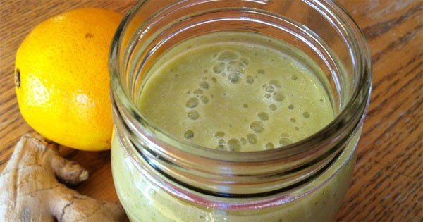Эффективное оружие против простуды! Этот смузи с апельсином и имбирем — настоящая витаминная бомба.