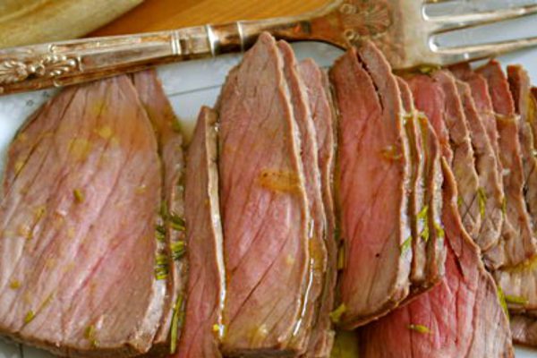 Мясо, запеченное по-бразильски: карнавал вкуса на твоем новогоднем столе! Блюдо улетает на глазах.