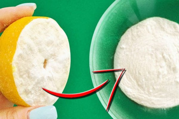 Это сочетание способно творить чудеса! Нужно всего лишь окунуть половинку лимона в…