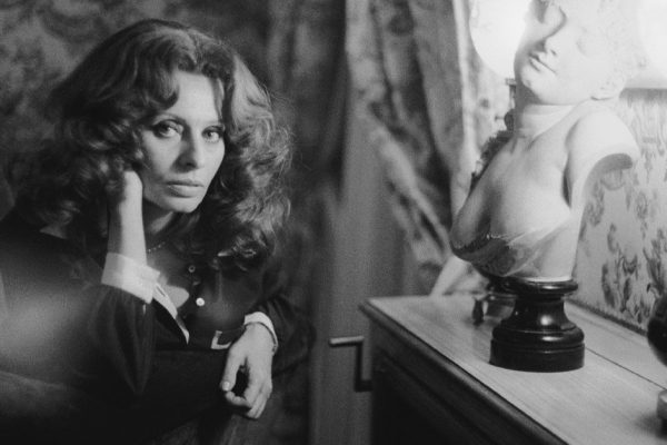 Молодая Софи Лорен и ее прекрасные домашние наряды