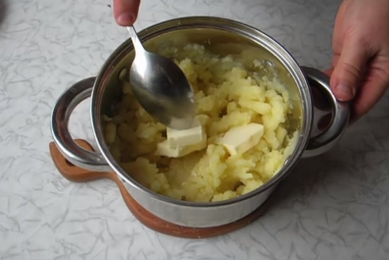Рецепт картофельного торта с тунцом