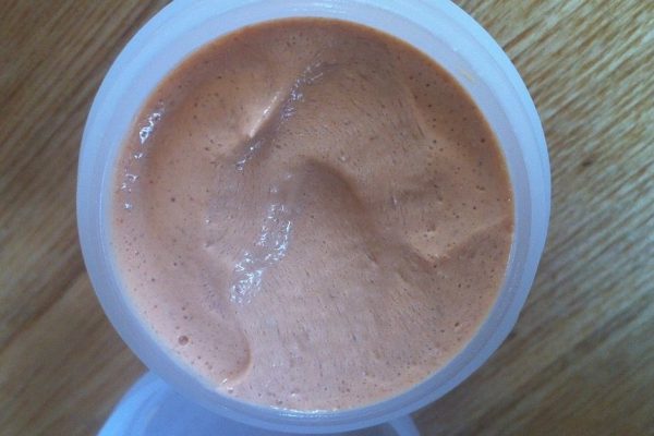 Прятала дефекты под тоналкой, пока не услышала об этом трюке! Пару штрихов — и я снова в строю.