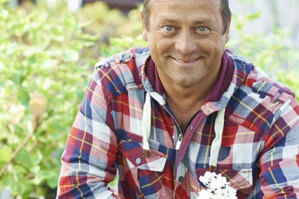 Мужчина по-соседски зашел за солью, но его улыбка отталкивала и пугала